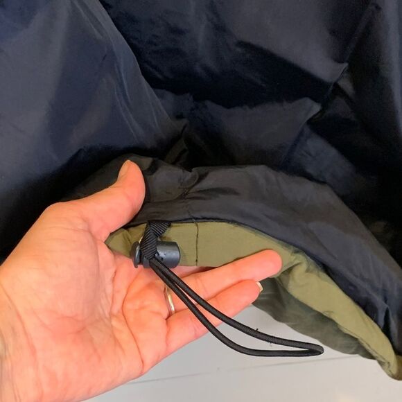 Abercrombie & Fitch Men's Green Quilted Vest - Picture 10 of 10